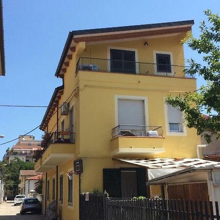 Casa Vacanze “Sale Di Mare” Pescara Buitenkant foto